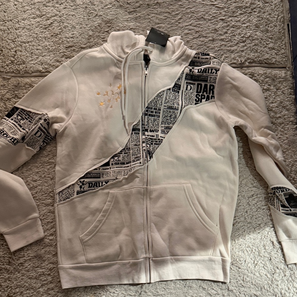 Stylish White and Black Men's Lightweight Jacket